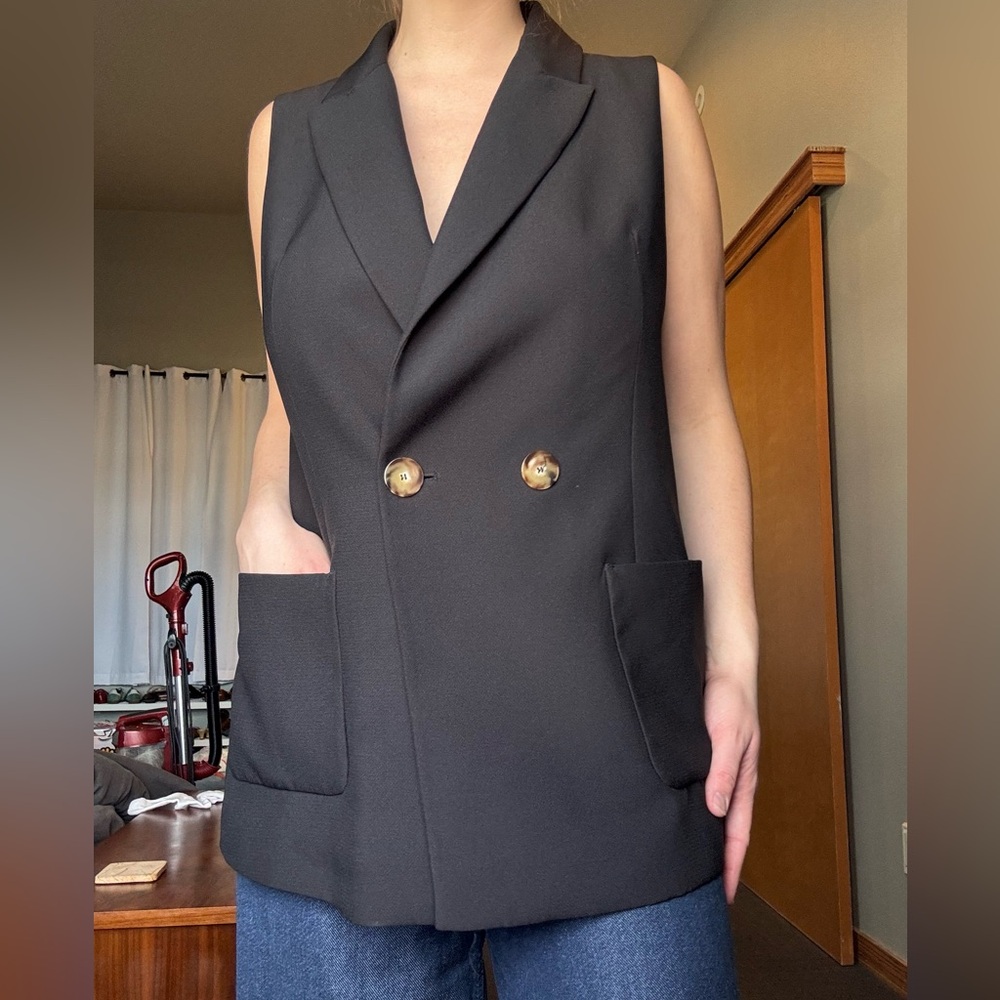 Zara Black Women's Vest with Brown Buttons